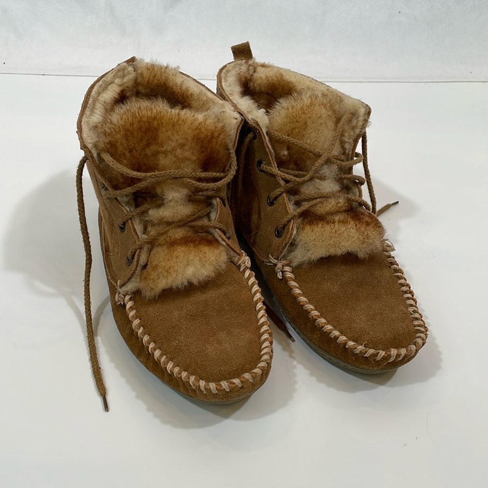 Orvis Moccasin Bootie Size 8 Brown Shearling Suede Indoor Outdoor EUC